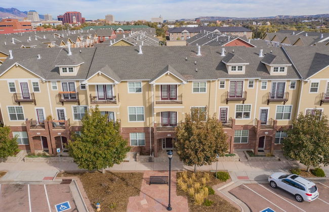 Urban Practicality! 3 Beds, Patios & Dog Friendly - Photo 50