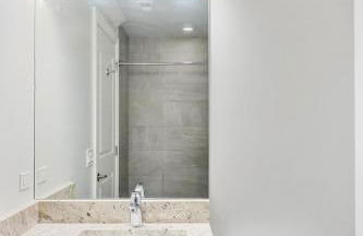 Gym Garage Parking Balcony Sleeps 4 - Foto 10