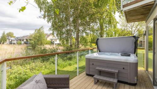 Osprey Lodge CW64 HOT TUB Lakeside Spa Property - Foto 4