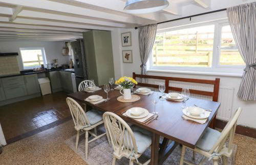 Llanwern Farm - Photo 12