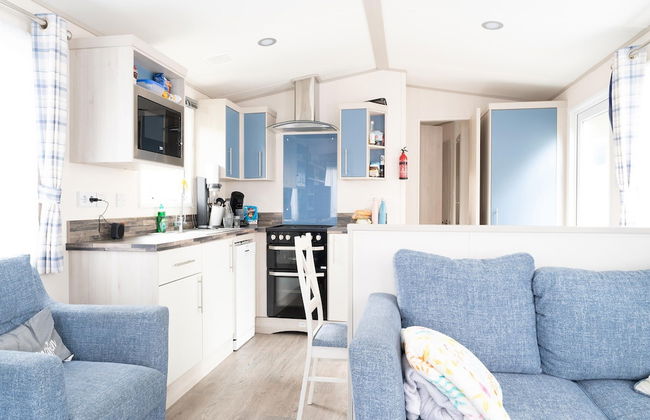 Chalet in Renesse Near Sandy Beaches - Photo 21