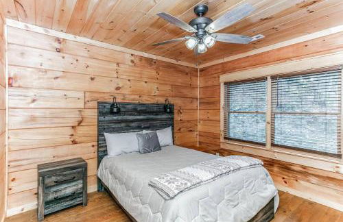 Brand New 2BR2BA Cabin Cherry Log Big Hot Tub Views - Foto 24