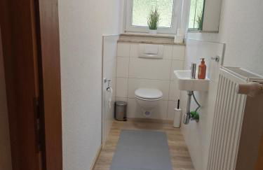 Haus 2 Etagen Garten 1 Badezimmer,1 Gäste Wc 200 Qm 5 Betten Gehoben mit Garten - Foto 46