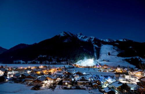 Chalet familial authentique et spacieux 2 chambres 4 à 6 personnes avec parking proche des remontées - Foto 16