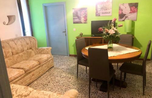 Home Holidays Crasciana, con terrazza vista sulle Alpi Apuane. - Foto 56