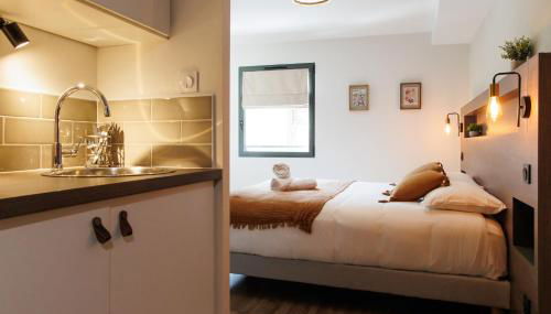 Appart'hôtel Le Corot - Accès Autonome - Saint-Junien Centre - Foto 3