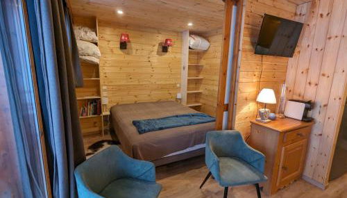 SOLEIL DES ECRINS Puy Saint Vincent 1800 appart 4 pers refait neuf - Foto 4