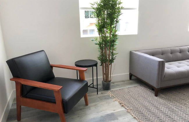 Brand NEW Luxury Spacious 3bdr Townhome Close to 3rd St - Photo 8