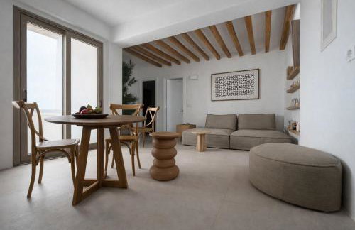 REYA suites - Photo 8