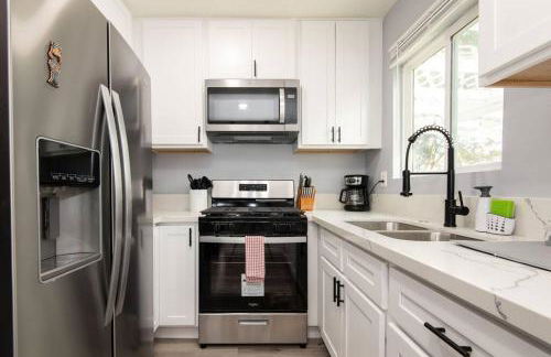 Lovely 3bedroom condo with free parking on premise - Foto 13