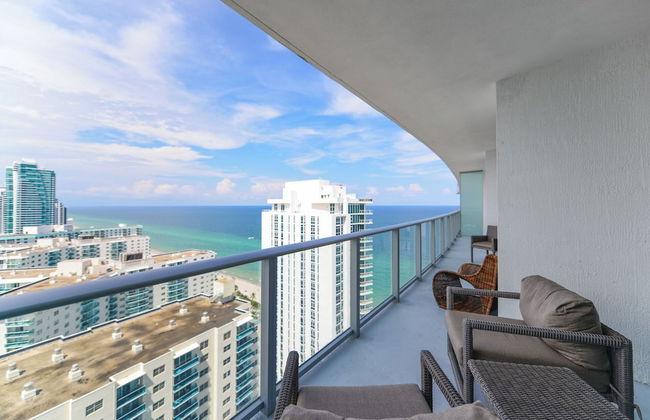 Fantastic 2BR Condo at Hollywood - Photo 21