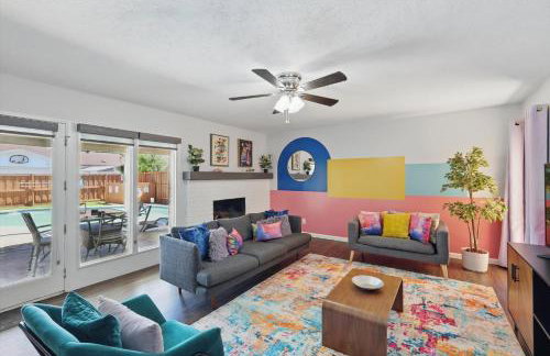 Modern & Chic 4BD,2BA - Pool, Hot Tub, BBQ Grill - Foto 2