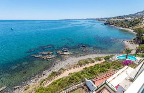 The Penthouse Panorama Exclusive Seafront Estate - Photo 9