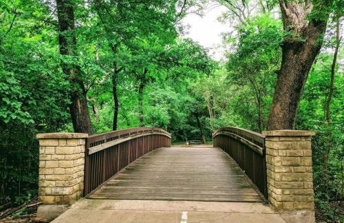 Boulevard Stays Nature Escape 2BR Suite Gym Pool Parking - Foto 11