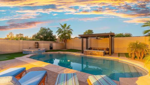 Putting Green, Pool and Spa! San Tan Valley Escape - Foto 3