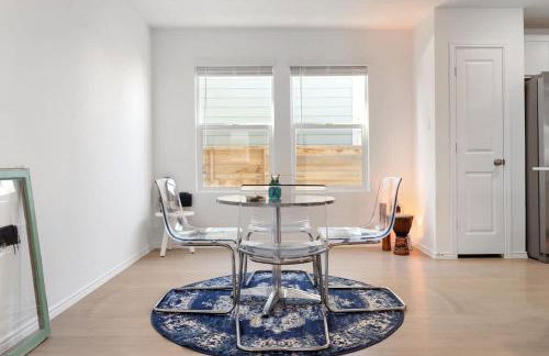 Modern Cozy Home - Gym - Quiet Street - Sleeps 4 - Foto 20