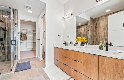 Emerald City in Downtown Eagle - Photo 18