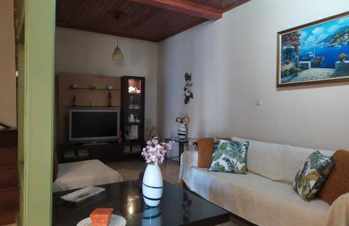 Agnadema House - Photo 10