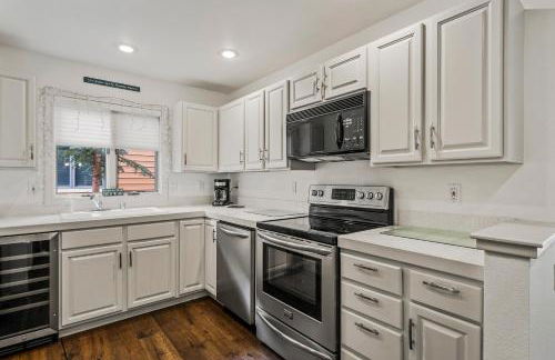 153 McCloud The perfect location! Enjoy the sun drenched deck - Foto 4