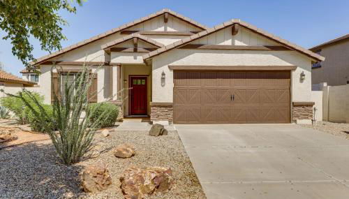 4 Mi to Luke AFB Family Home with Pool and Hot Tub - Foto 4
