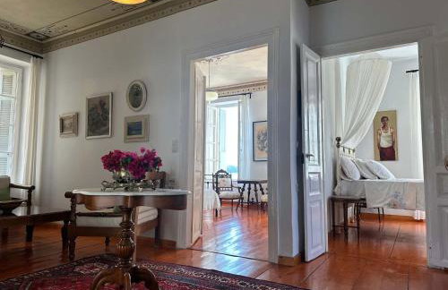 Poros Chic Seaside Neo-Classical Apartment with Terrace - Foto 6