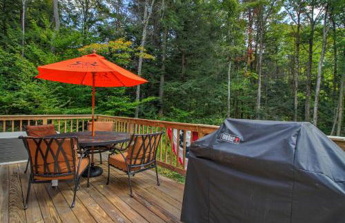 Mt Snow Home with Privacy Hot Tub Firepit - Foto 45