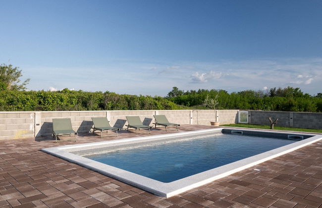 House Rose With Garden and Pool - Foto 19