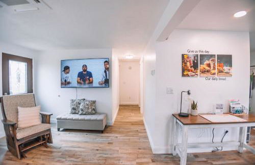 Grandma's Place - Steps from Downtown Sugarcreek - Foto 37