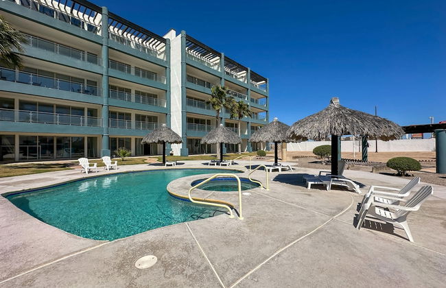 2BR Sunset Escape for Families - Foto 45