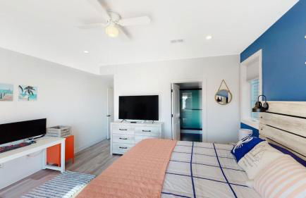 Beach House Steps away from the Boardwalk and Beach with Ocean Views in Seaside Heights! - Foto 55