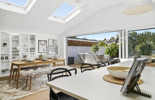 Clarence House-Windsor-Parking-5 bed - Photo 9