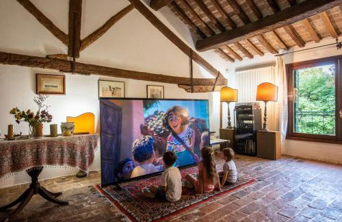 Old Well Country mansion 3200SquareFeet - Photo 1