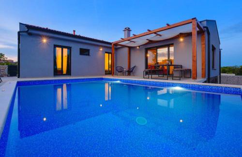 Villa Balun in Orihi - 3 bedrooms - pool - garden - sauna - Foto 6