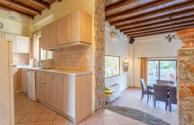 Villa Melina Private Pool Walk to Beach Sea Views A C Wifi Car Not Required - 1605 - Foto 41