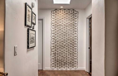 Modern Bungalow with Santa Fe Charm Less Than 2 Mi to Plaza - Foto 18