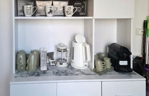 Amazing Serenity Flat for 7, AC, historic center - Foto 20