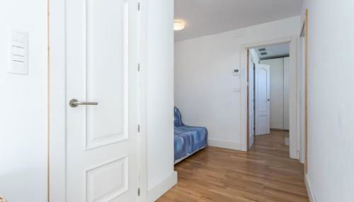 Apartamento en primera línea de playa con piscina - Foto 5