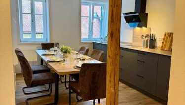 Good Wood Apartment - Modernes Fachwerk am Marktplatz in Freudenstadt - Foto 5, stove