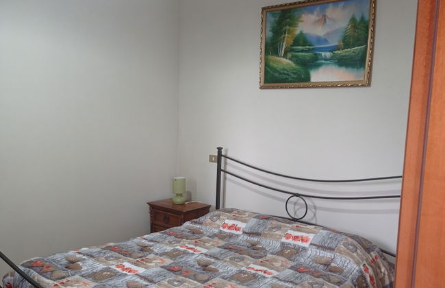 Captivating 1-bed Apartment in Gallinaro - Foto 1