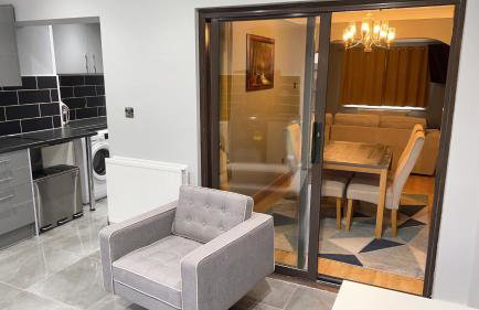 Cosy 4 bedroom holiday let Stevenage 22mins from London on the train - Foto 22