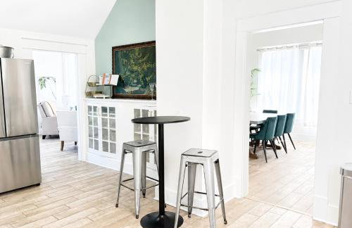 Indoor Hot Tub, Pet Friendly, Bikes, 4-Car Free Parking, Walk to Beach - Foto 26