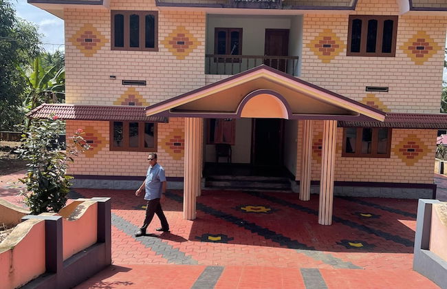 Captivating 7-bed Villa in Kottapuram - Foto 24