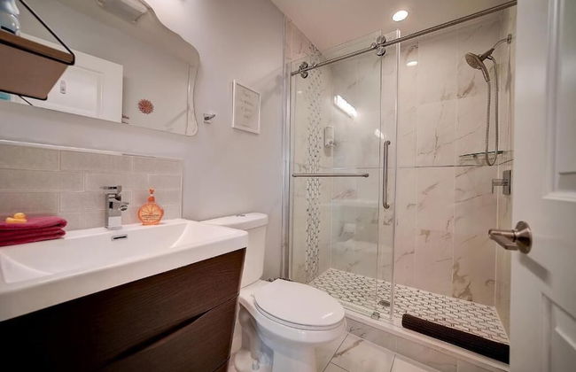 Artsy Hidden Gem II - Photo 12