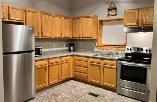 Stay In Ohiopyle - closest place to the GAP trail in Ohiopyle, PA, Hot Tub - Foto 1