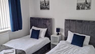 Entire House - Cheshire Oaks/Ellesmere Port - Foto 3