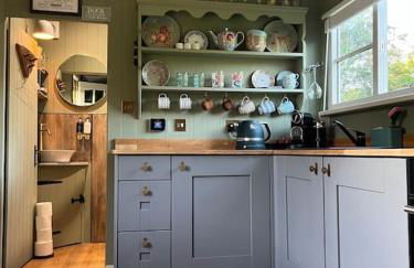 Mountbatten Shepherds hut & Buckhurst Shepherds hut - Foto 71