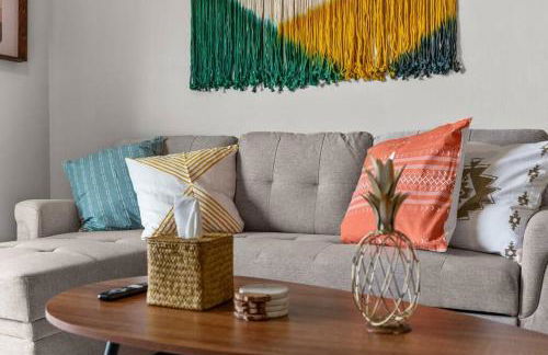 Heart of SLC Stocked w Everything you need - Foto 20