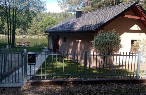 Urokliwy Domek nad Brzegiem Jeziora - Foto 12