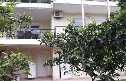 Mother's House - Photo 76