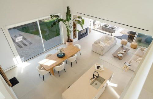 New Villa - Rooftop Jacuzzi & Sunset Views - Foto 32